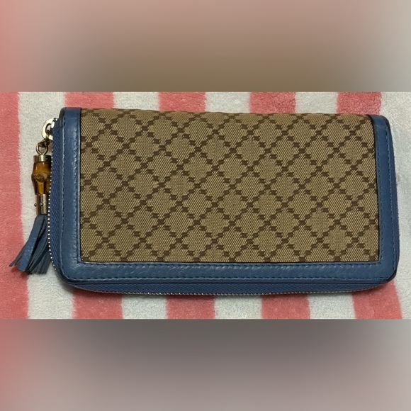 GUCCI LONG ZIPPY WALLET W/BAMBOO TASSEL - Picture 2 of 16